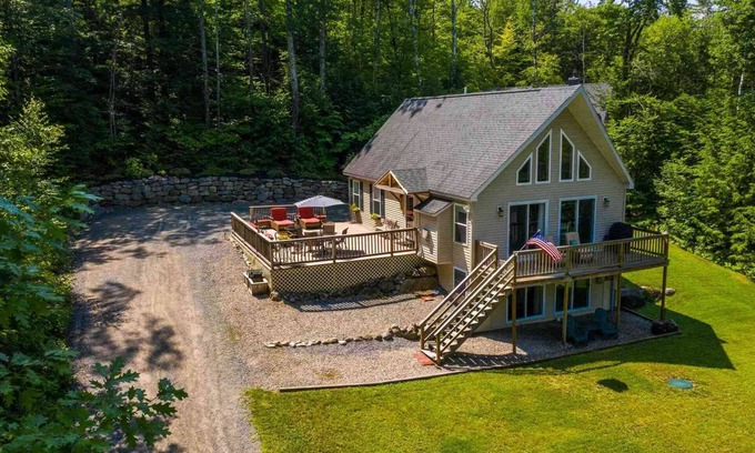 Thornton Casa | Gorgeous Retreat w/ 3 Spacious BRs & Decks, set on beautiful private acre!