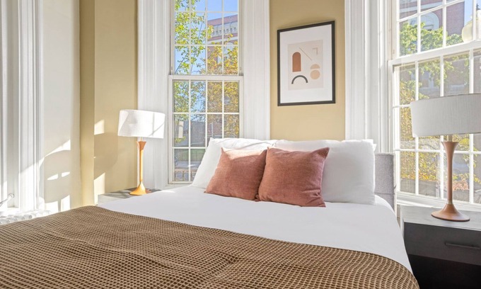 South Boston Apartamento | Gorgeous South Boston Studio nr Restaurants, by Blueground