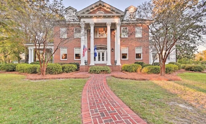 Cheraw Casa | Gorgeous, Southern Home in Beautiful Cheraw