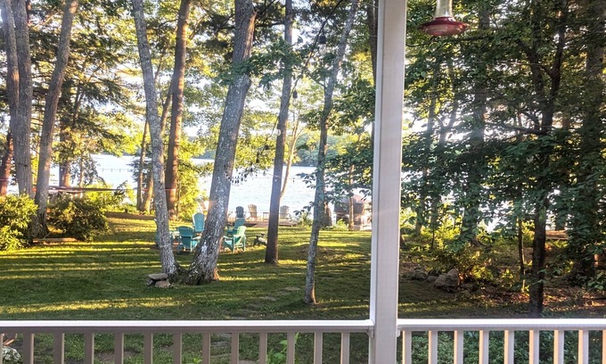 Nobleboro Casa | Gorgeous Waterfront& Yard on Damariscotta Lake with an Amazing Home