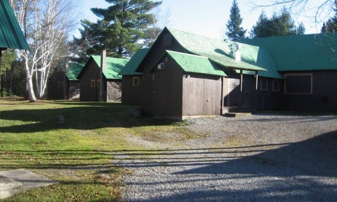 Gaspe Cabina | Gourmet Salmon Club Cabin 2