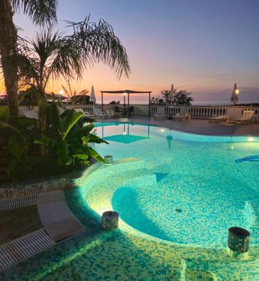 Ricadi Cama Y Desayuno | Graceland rooms and suites