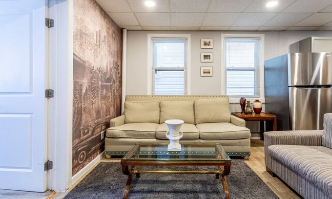 Constable Hook Casa | Grand 9BR (25 Beds) | NYC Access + Free Parking