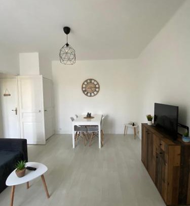 Bagnoles-de-l'Orne Apartamento | Grand deux pièces au pied du parc du château