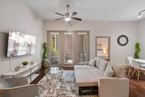 Woodbridge Apartamento | Grand Luxury Premium Vaulted Ceilings