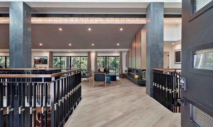 Santa Venetia Villa | Grand Retreat 7Bed/6.5Bath/Pool/Theater/6k+sqft