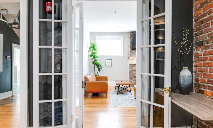 Museum District Casa | Grand Retreat with VMFA Views + Large Groups