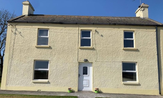 Dundalk Casa | Granda's House - A Home from Home near Carlingford