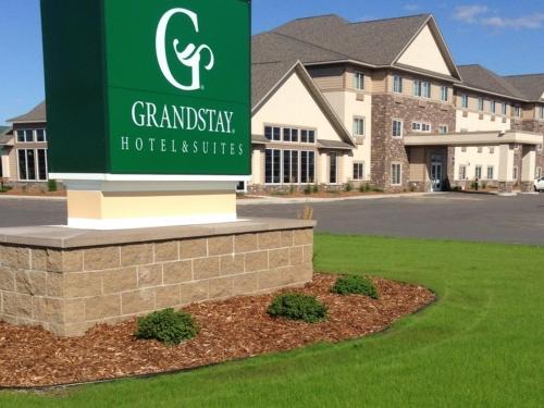 Thief River Falls Hotel | GrandStay Hotel & Suites Thief River Falls