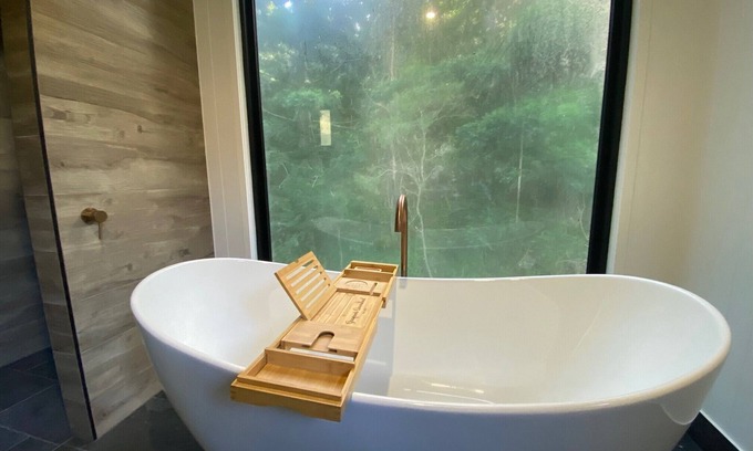 Running Creek Cabina | Grassroots Rustic Luxury Cabin
