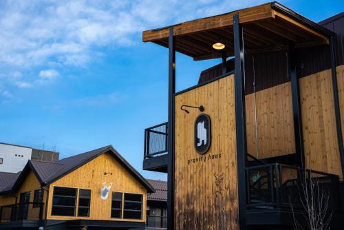 Winter Park Hotel | Gravity Haus Winter Park