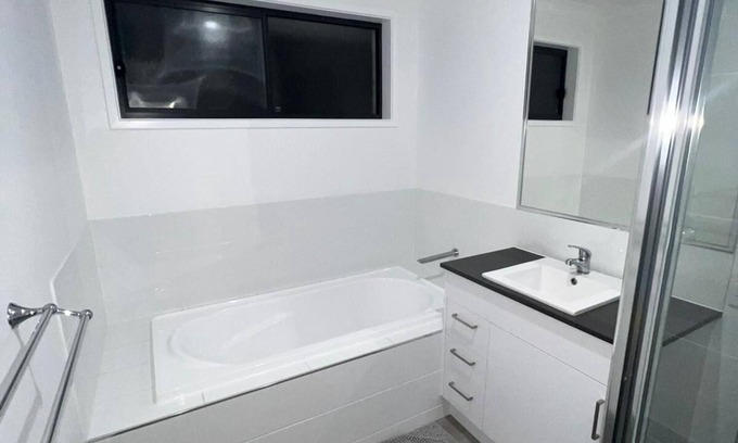 Park Ridge Casa | Great Entertaining Home