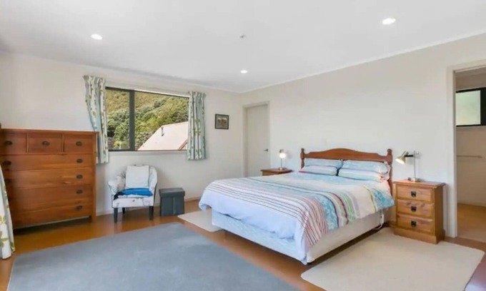 Bowentown Casa | Great family holiday home with entertainment area for extras