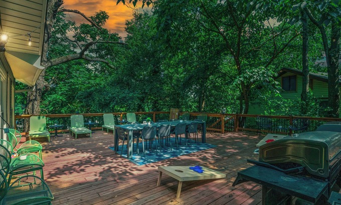 Lake Ozark Casa | Great for Bachelor/ette parties and Family Gatherings!