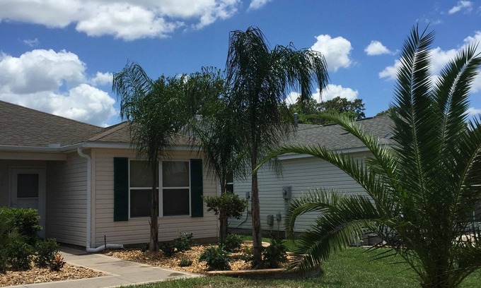 Lynnhaven Casa | ¡Disfruta de la belleza y la recreación de The Villages en este hogar lejos del hogar!