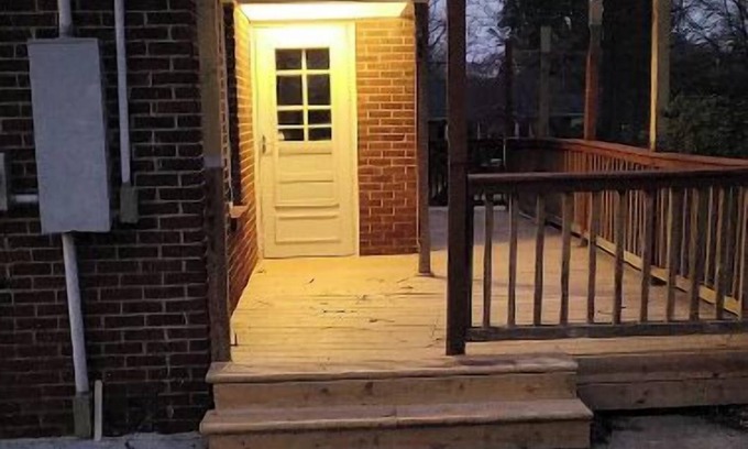 Charlotte Casa | Great location! Trendy-Laid-back home w/parking