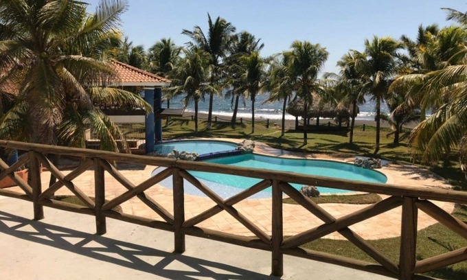 Monterrico Casa | Gran casa frente al mar MR031