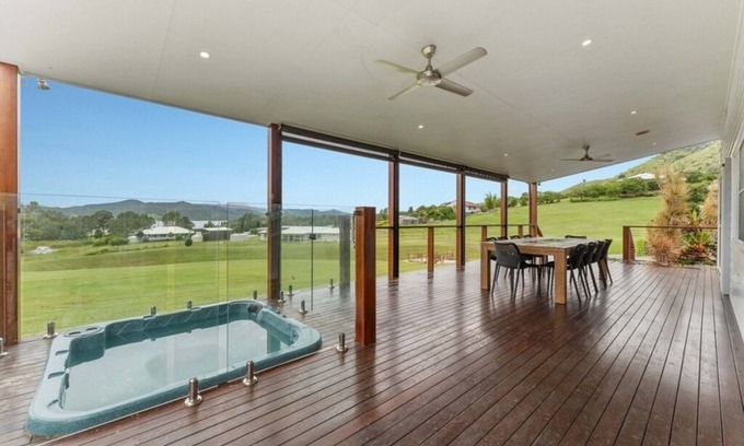 Hazeldean Casa | Great place to stay for all your water activities or Just a Relaxing time