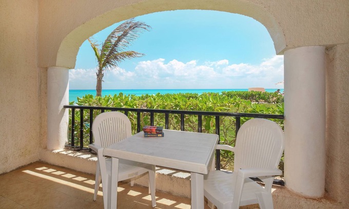 Área de Playacar Fase I Condominio | Great Rates 3BR Ocean View Xaman Ha 7022
