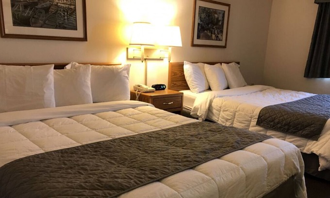 Thorp Casa | Great Relaxing Overnight Stay! 3 Pet-friendly Units, Free Parking, Pets Allowed
