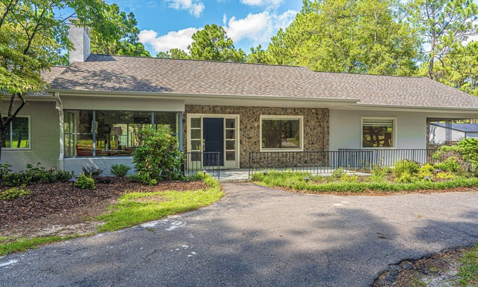 West End Casa | Great Reviews! Welcome Golfers & Families located on 5 Acres of Privacy!