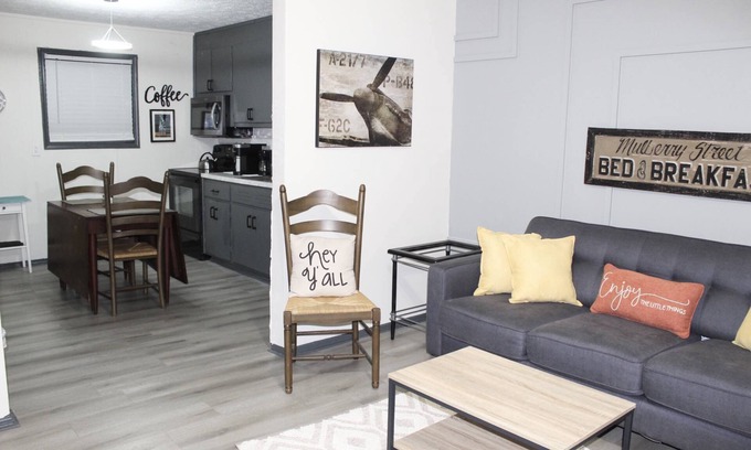 McDonough Apartamento | Great Value for when you need a place to call home for a short period of time.