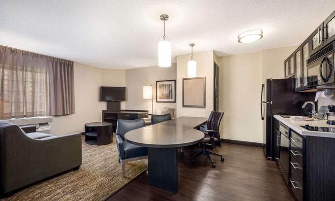 Santa Ana Complejo | Great Value, Quality Stay! Spacious Unit w/ Kitchen, Picnic Area, Pets Allowed!