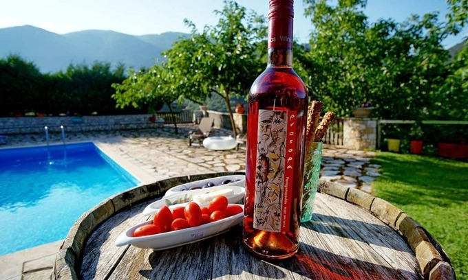 Trifylia Casa | Greek Pony Farm "Kyr'Antony"