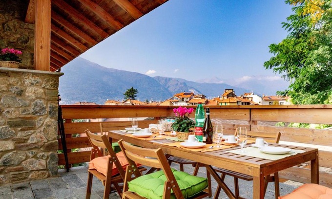 Dervio Apartamento | Green Chalet Scalotta - Wonderful Terrace Lake and Mounts View with Spa