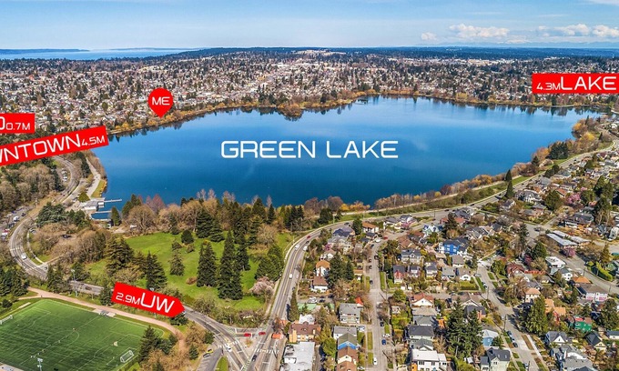 North College Park Villa | Green Lake 1st Line Home D Full Modern Remodeling