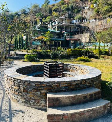 Shimla Casa | Green Lodge Farmstay by Highland Monk