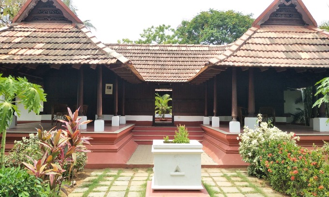 Palavakkam Hotel | Green Meadows Resort