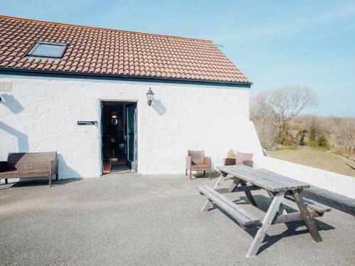 Lydstep Casa | Greenkeepers Cottage - Uk6712