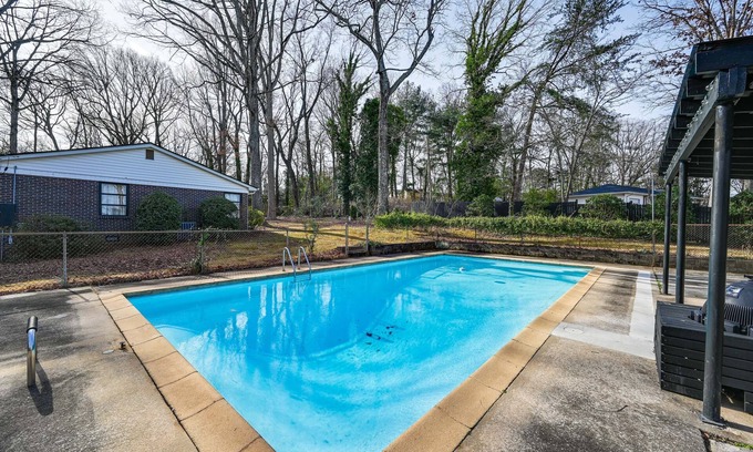 Wade Hampton Casa | Greenville Home w/ Private Pool: 7 Mi to Downtown