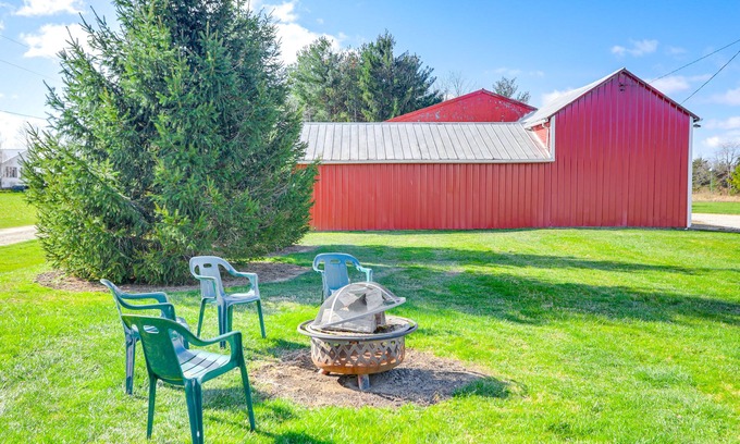 New Haven Huron County Apartamento | Greenwich Countryside Apartment w/ Shared Yard