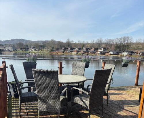 South Lakeland Leisure Village Complejo | Gressingham 9 - South Lakes Leisure Village - lodge on the lake