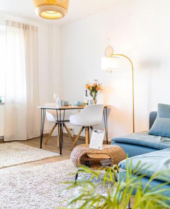 Jena-Nord Apartamento | Große Wohnung mit Balkon, Waschmaschine und Smart TV