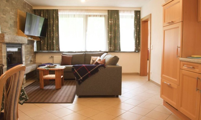 Lofer Cama Y Desayuno | Großes Appartement mit 2 Schlafzimmer und Terasse - Patricia, Haus