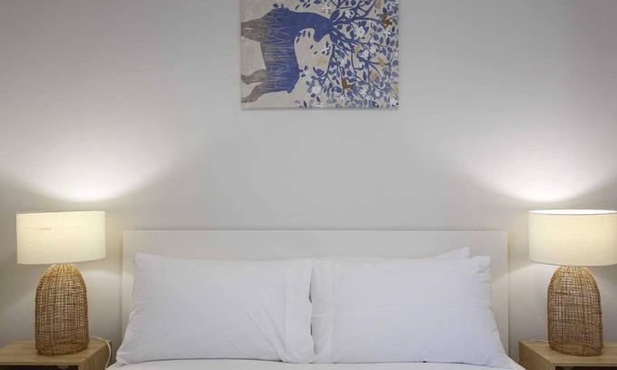 Rockingham Apartamento | Ground Floor Two Bedroom One Bathroom Apartment