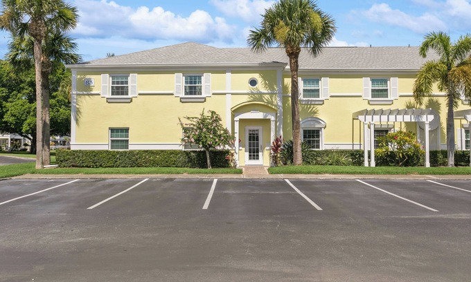 Coquina Key Condominio | Ground Floor Waterfront Unit with Large Patio