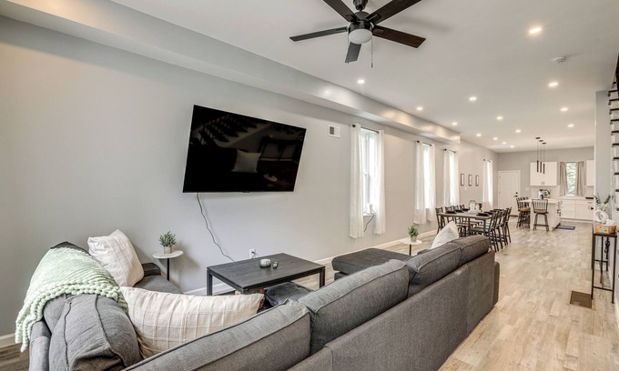 Northwest Philadelphia Casa | Group Getaway w/ Games & Patio in Philadelphia!