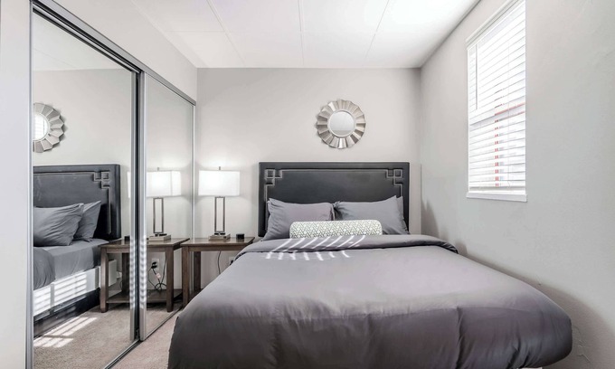 Chatham-Arch Apartamento | Group Stay - 7 Apts Near Lucas Oil Stadium