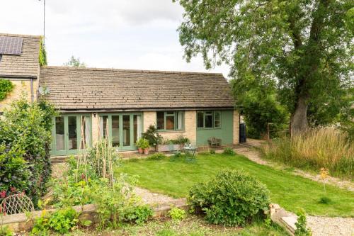 Great Rollright Casa | Guddlebrook Two