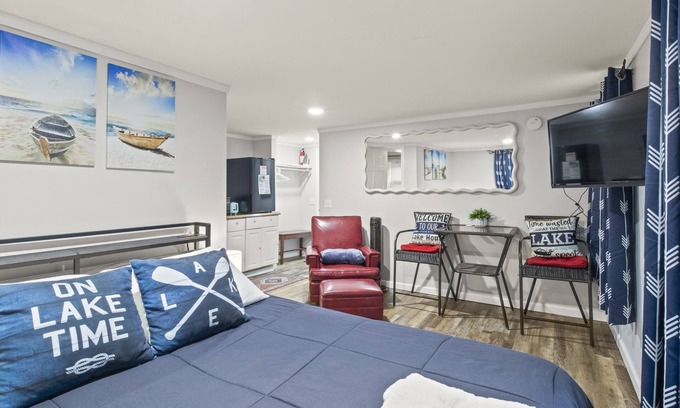 Watkins Glen Apartamento | Guest House in the heart of Watkins Glen!