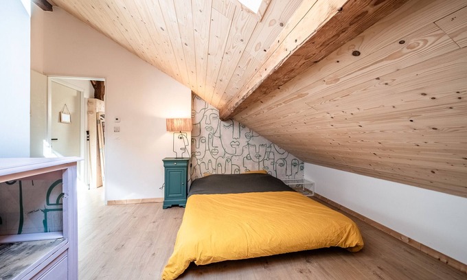 Mont-Saxonnex Apartamento | Casa de huéspedes 'Printemps' con vistas a la montaña, terraza privada y Wi-Fi