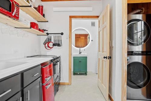 Rapid City Casa | Guest Suite-Hot Tub-Close to Town