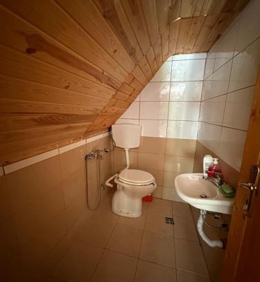 Shale Casa | Guesthouse prek bjeshka