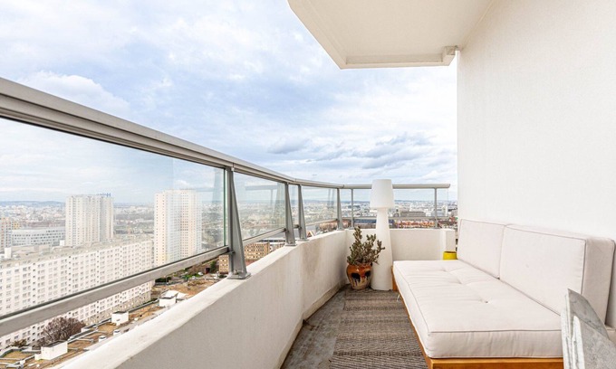Quartier de la Chapelle Apartamento | GuestReady - High-Rise Haven with Attractive Views