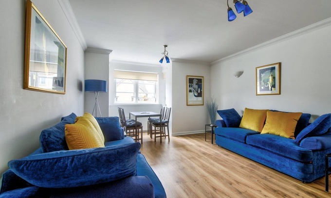 Leith Apartamento | GuestReady - Elegante apartamento con aparcamiento