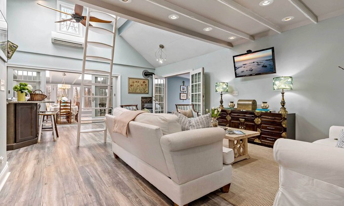Guilford Cabaña | Guilford Carriage House at Granite Lodge!